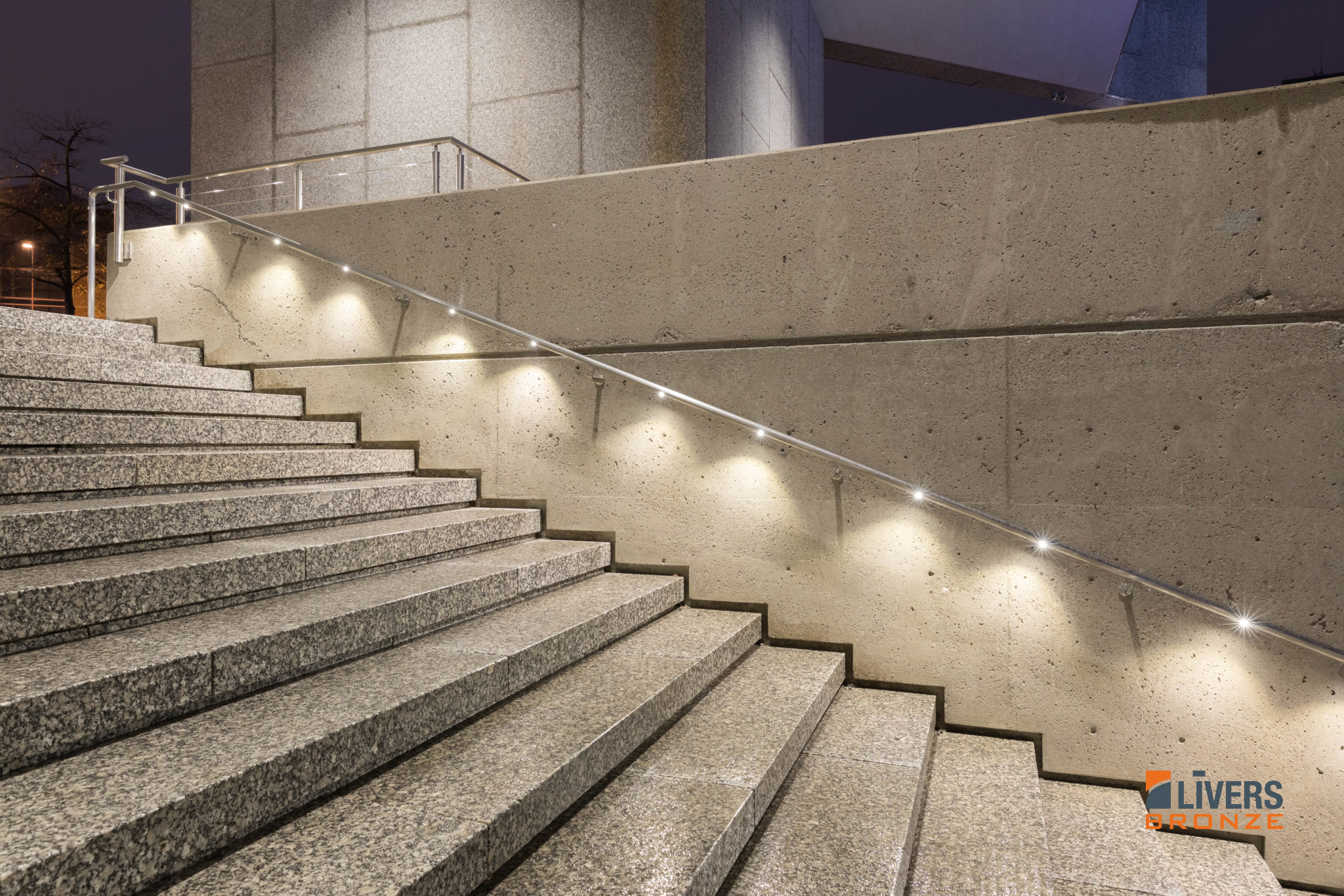 blanding lærred Nyttig LED | Handrail Materials | Livers Bronze Railing Systems